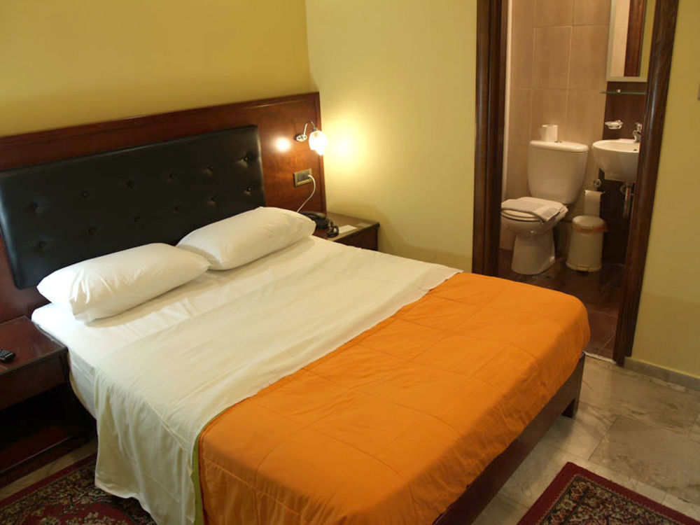 Hotel Filoxenia Chania  Bagian luar foto